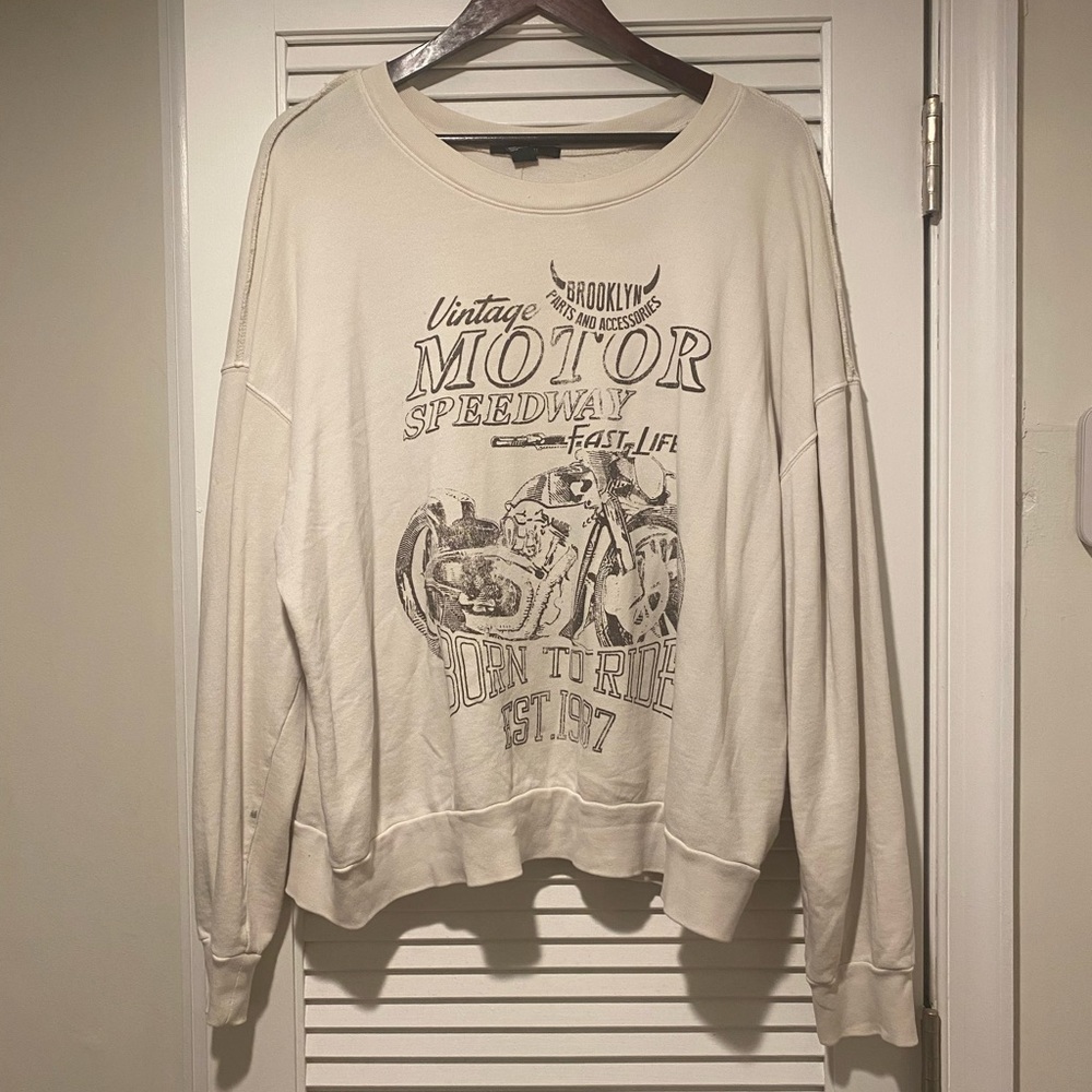 Graphic Pullover